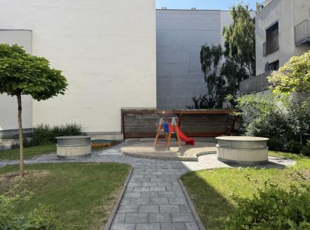 Pronájem bytu, 1+kk, 31 m²