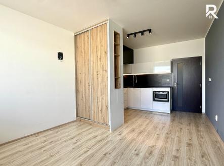 Pronájem bytu, 1+kk, 31 m²
