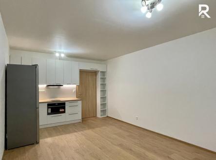 Pronájem bytu, 1+kk, 27 m²