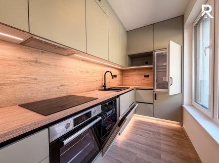 Pronájem bytu, 2+kk, 53 m²