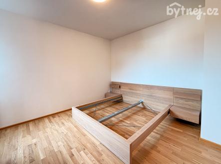 Pronájem bytu, 3+kk, 85 m²