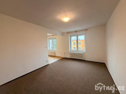 Pronájem bytu, 1+kk, 38 m²