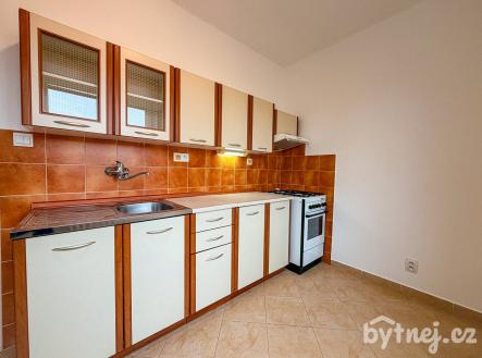 Pronájem bytu, 1+kk, 38 m²