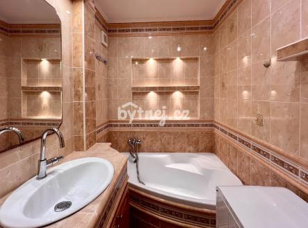 Pronájem bytu, 3+1, 64 m²