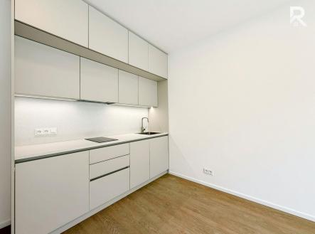 Pronájem bytu, 1+kk, 31 m²