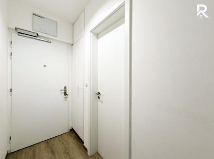 Pronájem bytu, 1+kk, 31 m²