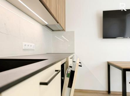 Pronájem bytu, 1+kk, 34 m²