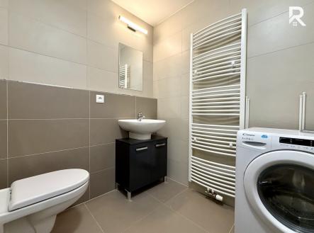 Pronájem bytu, 1+kk, 33 m²