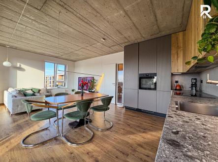 Pronájem bytu, 3+kk, 110 m²