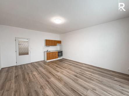 Pronájem bytu, 1+kk, 35 m²