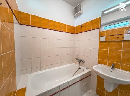 Pronájem bytu, 1+kk, 35 m²