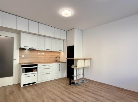 Pronájem bytu, 1+kk, 27 m²