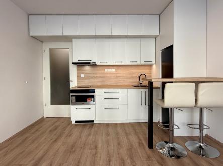 Pronájem bytu, 1+kk, 27 m²