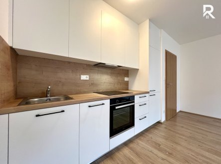 Pronájem bytu, 1+kk, 34 m²