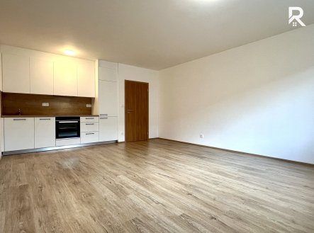 Pronájem bytu, 1+kk, 34 m²
