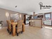 Prodej domu/vily, 308 m²