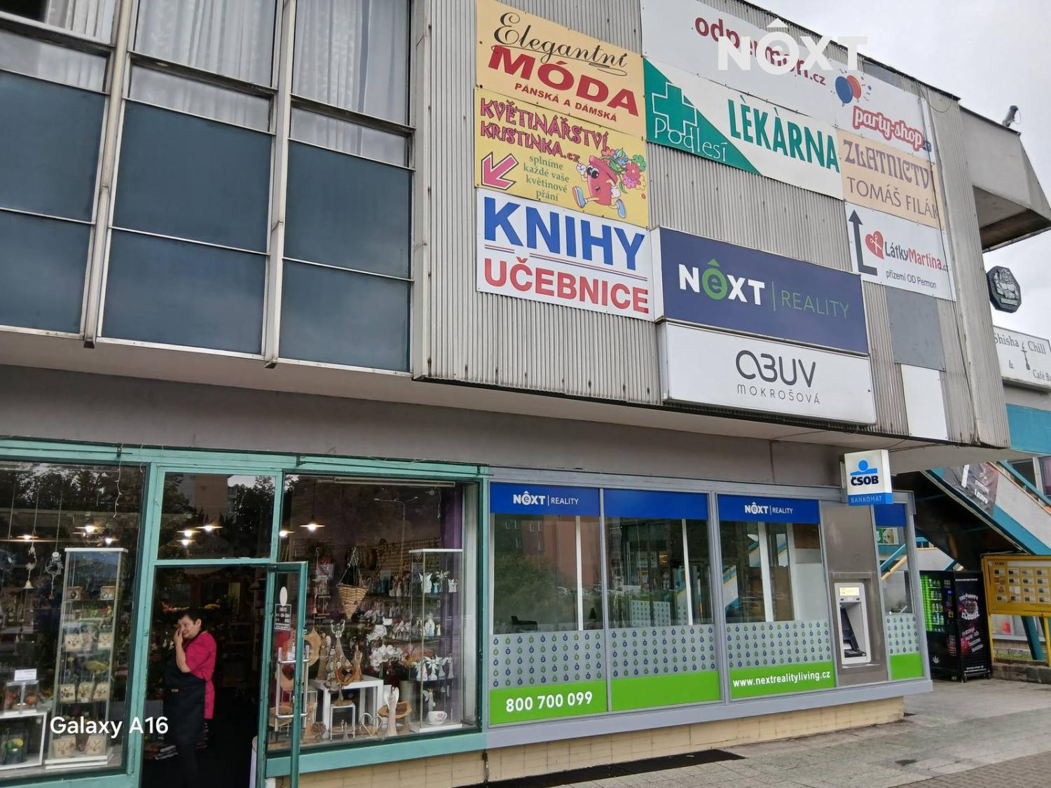 Pronájem komerční Obchodní prostory, 63㎡