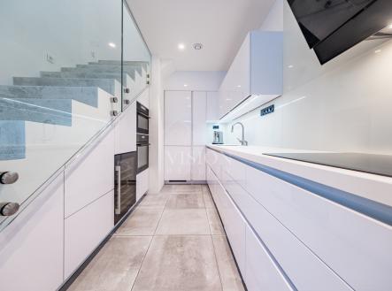 Prodej - dům/vila, 145 m²