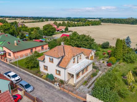 Prodej - dům/vila, 198 m²