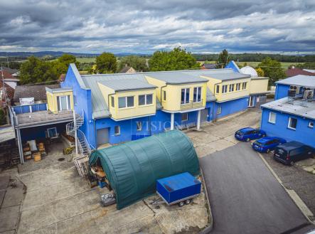 Pronájem skladovací prostor, 277 m²