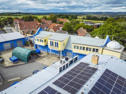 Pronájem skladovací prostor, 277 m²