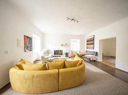 Prodej nájemního domu, 284 m²