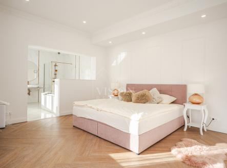 Prodej hotel, 597 m²