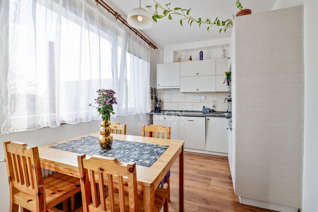 Kuchyně s jídelnou