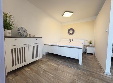 Pronájem bytu, 2+kk, 354 m²