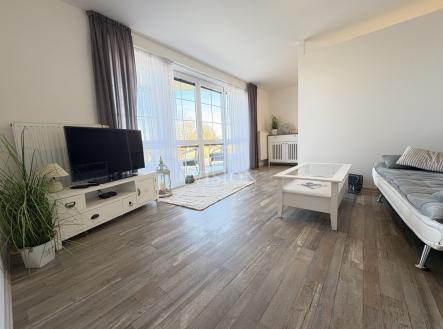 Pronájem bytu, 2+kk, 354 m²