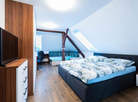 Pronájem bytu, 3+kk, 132 m²