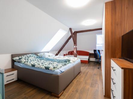 Pronájem bytu, 3+kk, 132 m²