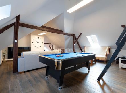 Pronájem bytu, 3+kk, 132 m²