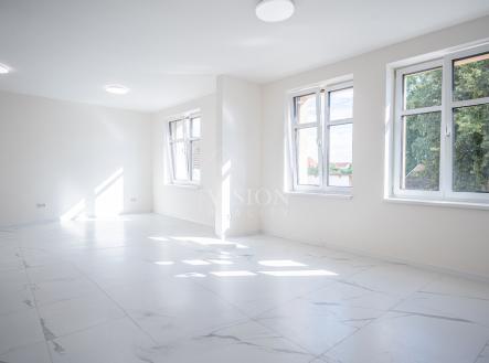 Prodej kanceláře, 230 m²