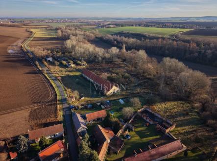 Prodej pozemku pro komerční výstavbu, 16 998 m²