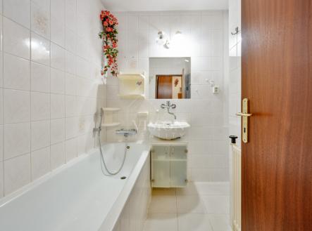 Prodej domu/vily, 2 074 m²