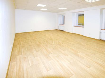 Pronájem kanceláře, 30 m²