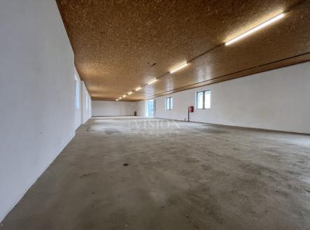 Pronájem skladovací prostor, 320 m²