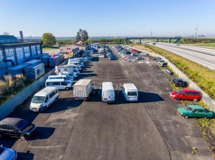 Pronájem jiné komerční nemovitosti, 7 927 m²