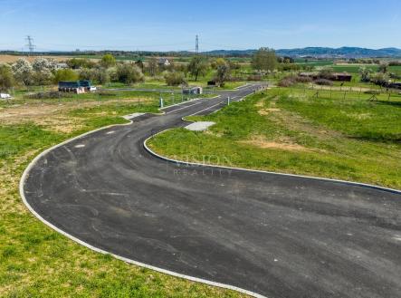 Prodej pozemku pro bydlení, 1 227 m²