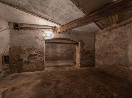 Pronájem skladovací prostor, 252 m²