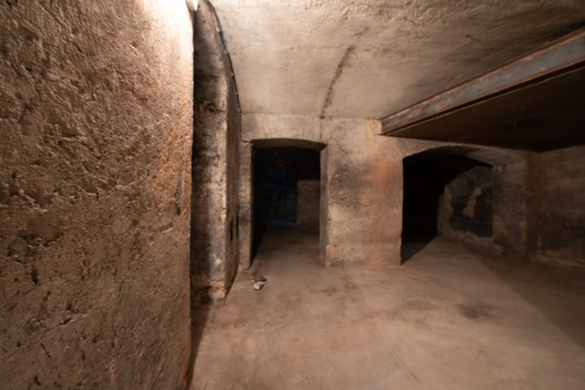 Pronájem skladu 252 m2, Plzeňská, Smíchov, Praha 5