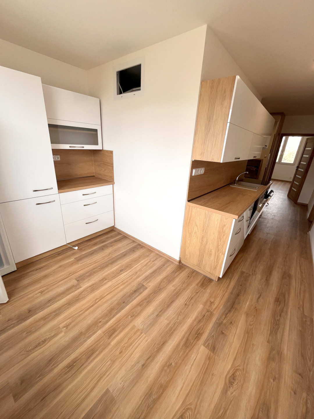 Pronájem bytu 2+1, 64 m2, Ústí n.L-Severní Terasa, ul. Pod Parkem, 6.NP, panel, sklep