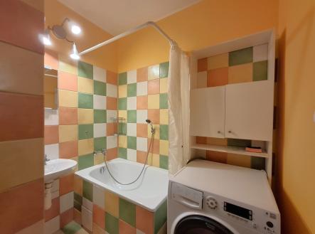 Pronájem bytu, 1+kk, 32 m²