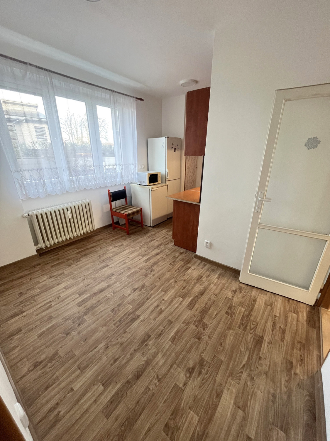 Prodej bytu 3+1/L, 64,5 m2, Kladno, ul. Petrohradská, 1.NP, cihla, sklep, OV