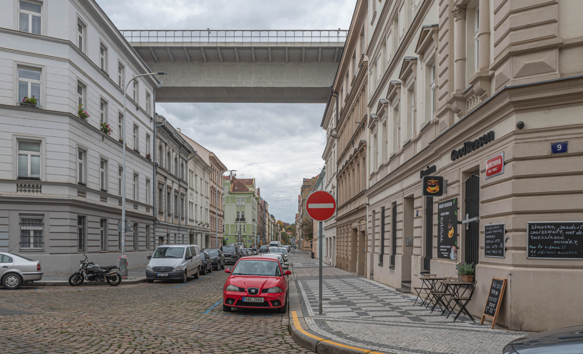 Pronájem nebytových prostor 60m2, Oldřichova, Nusle, Praha 2