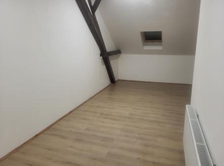 Pronájem bytu, 1+kk, 38 m²