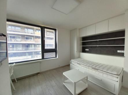 Pronájem bytu, 1+kk, 32 m²