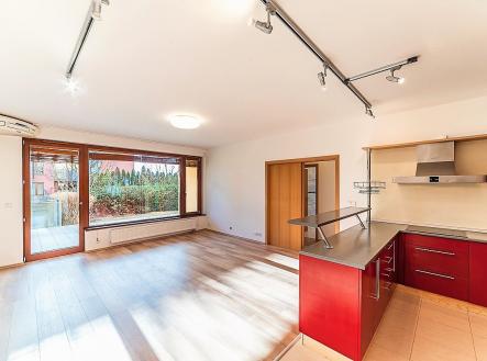 Pronájem bytu, 3+kk, 72 m²