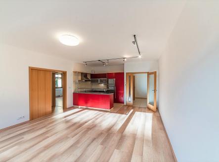 Pronájem bytu, 3+kk, 72 m²